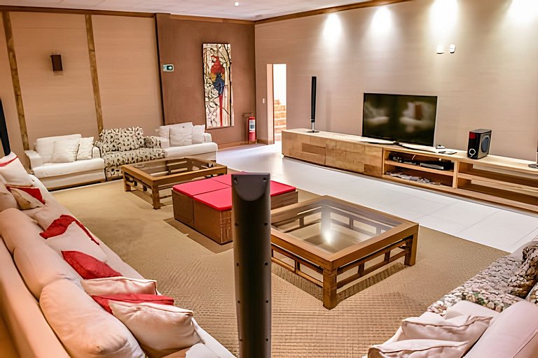 Condomínio Yacamim – Conforto e Lazer à Beira-Mar