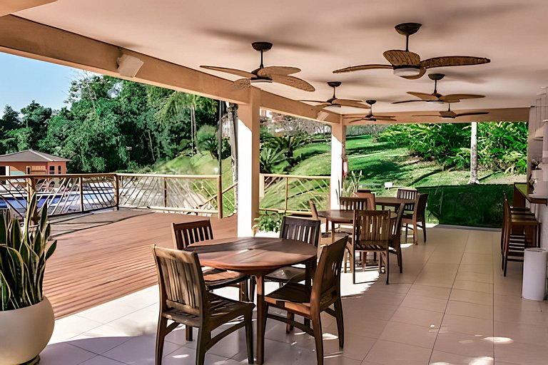 Condomínio Yacamim – Conforto e Lazer à Beira-Mar