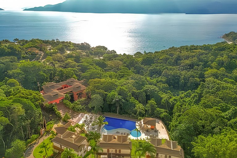 Condomínio Yacamim – Conforto e Lazer à Beira-Mar