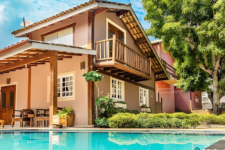 Casa Ribeirão – 4 quartos e piscina a poucos passos da praia