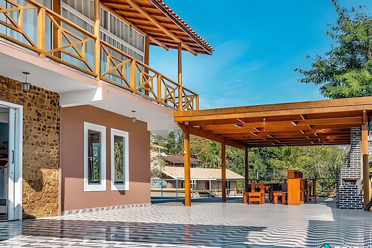 Casa Feiticeira – Piscina & conforto a 750m da praia