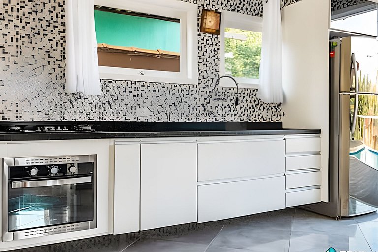 Casa Feiticeira – Piscina & conforto a 750m da praia
