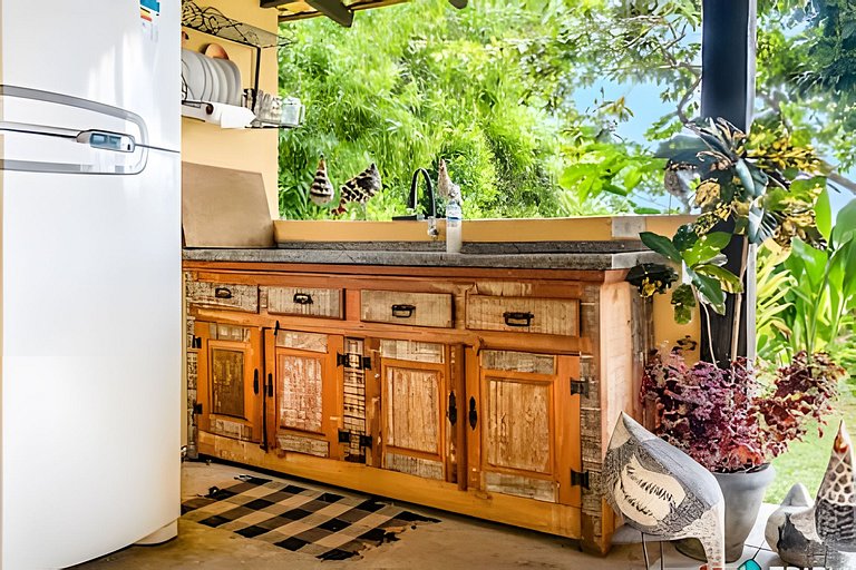 Casa com vista para o mar no Veloso – Ilhabela