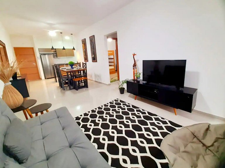 Apto em Itaguá, Ubatuba – Conforto & piscina no condomínio