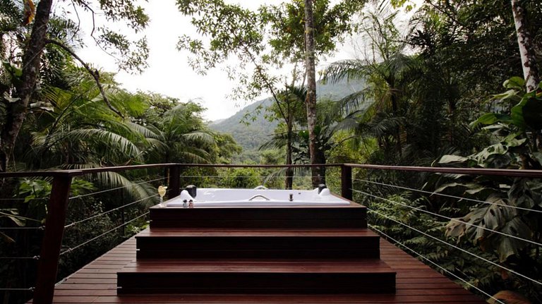 Tiny House | Uma jacuzzi em meio à Mata Atlântica