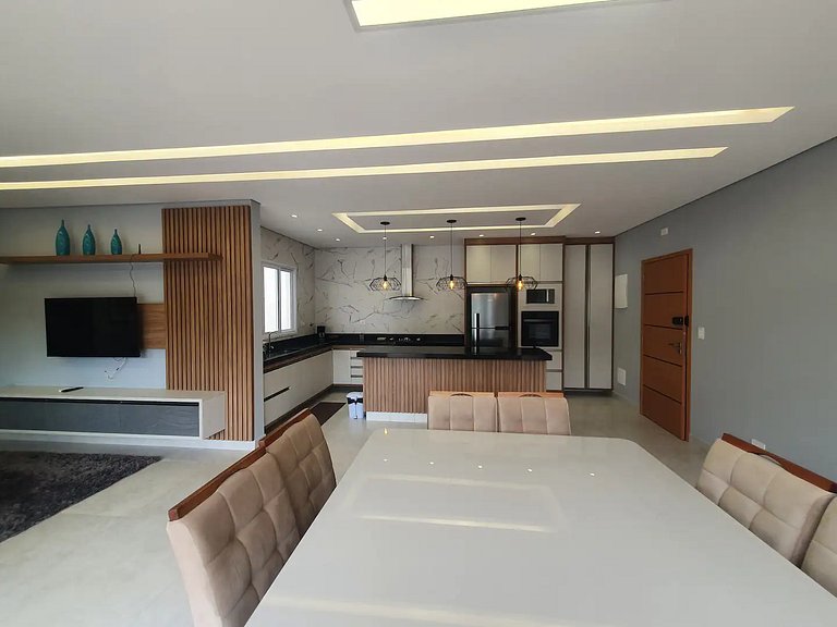 Cobertura 2 – Vista mar, jacuzzi e churrasqueira