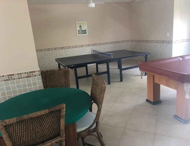Apto Flores Riviera – 4 suítes a 50m da praia