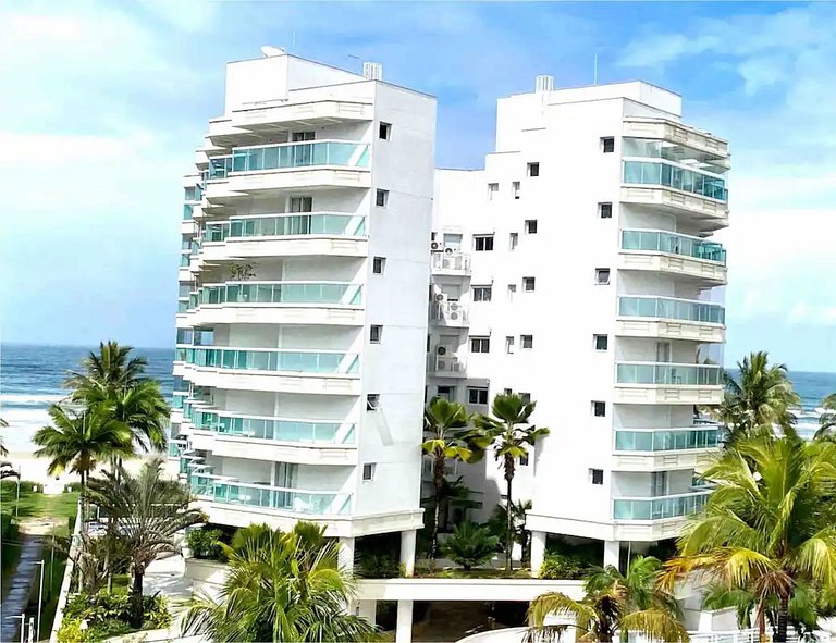 Apto Flores Riviera – 4 suítes a 50m da praia