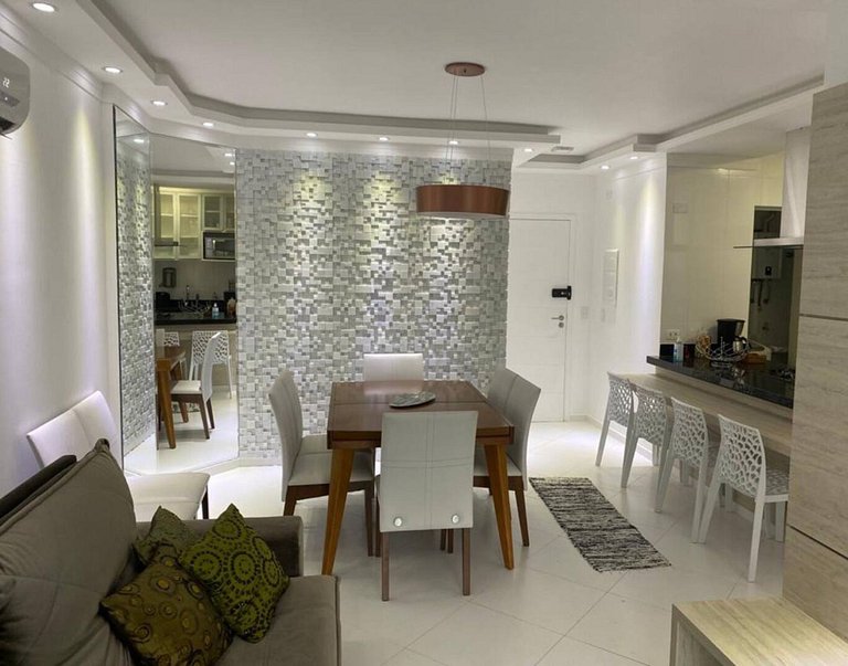 Apto Riviera – Varanda com churrasqueira a 500m da praia