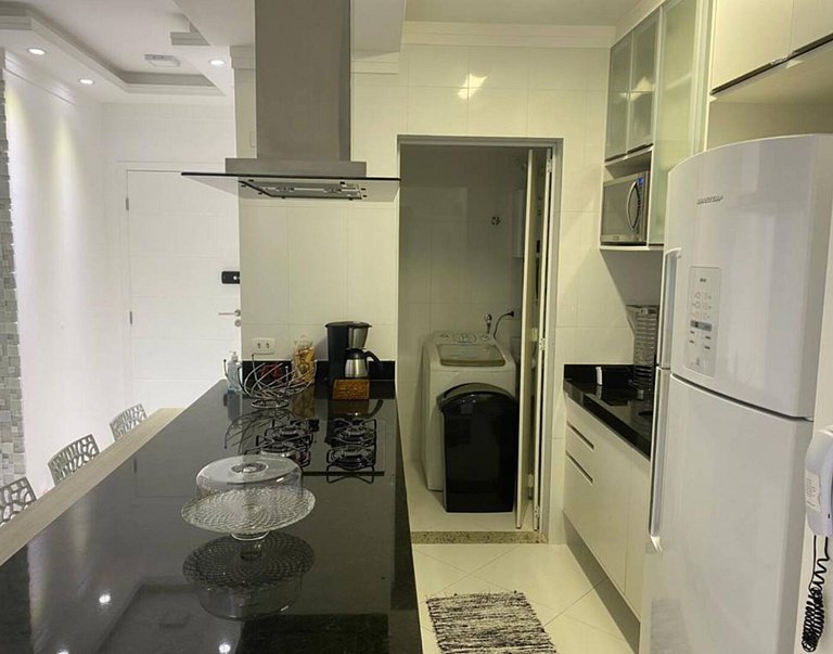 Apto Riviera – Varanda com churrasqueira a 500m da praia