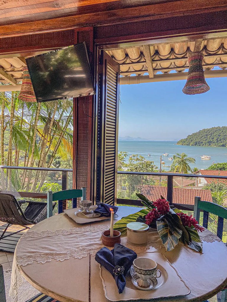 Casa Garibaldi – Vista para o mar em Paraty