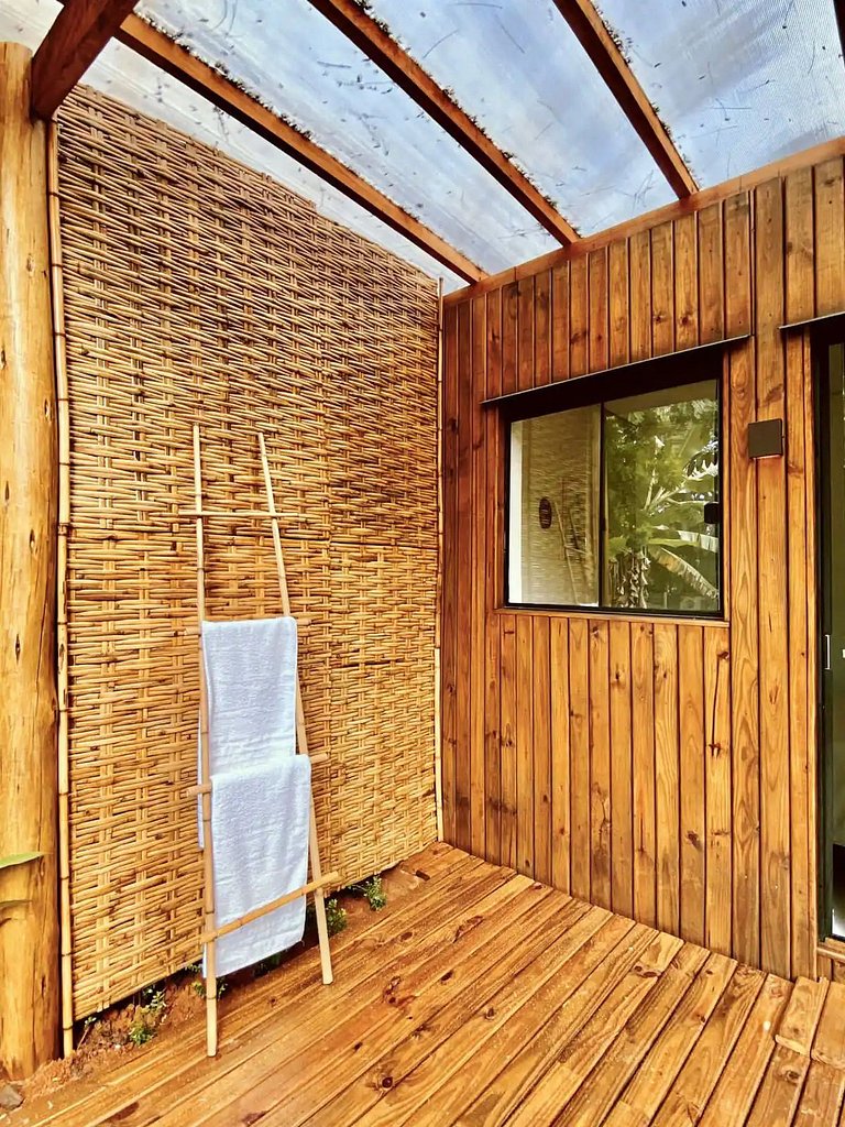 Suíte Pitanga | Aproveite a natureza e o centrinho