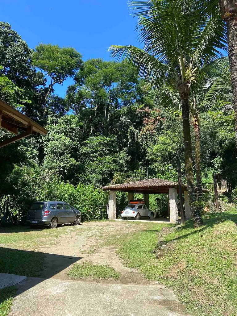 Sítio Castro | Uma cachoeira só para você