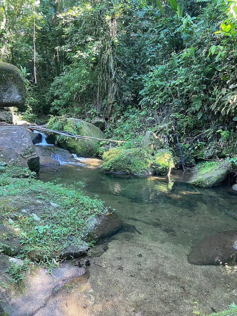 Sítio Castro | Uma cachoeira só para você