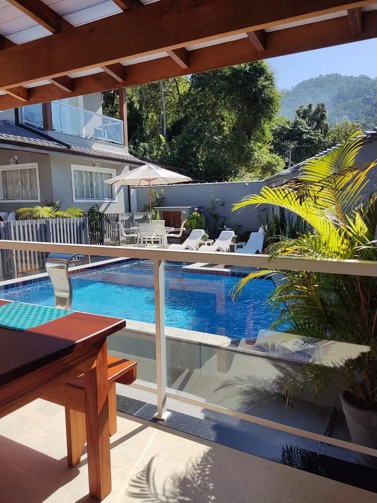Casa Aconchego | Descanse na beira da piscina