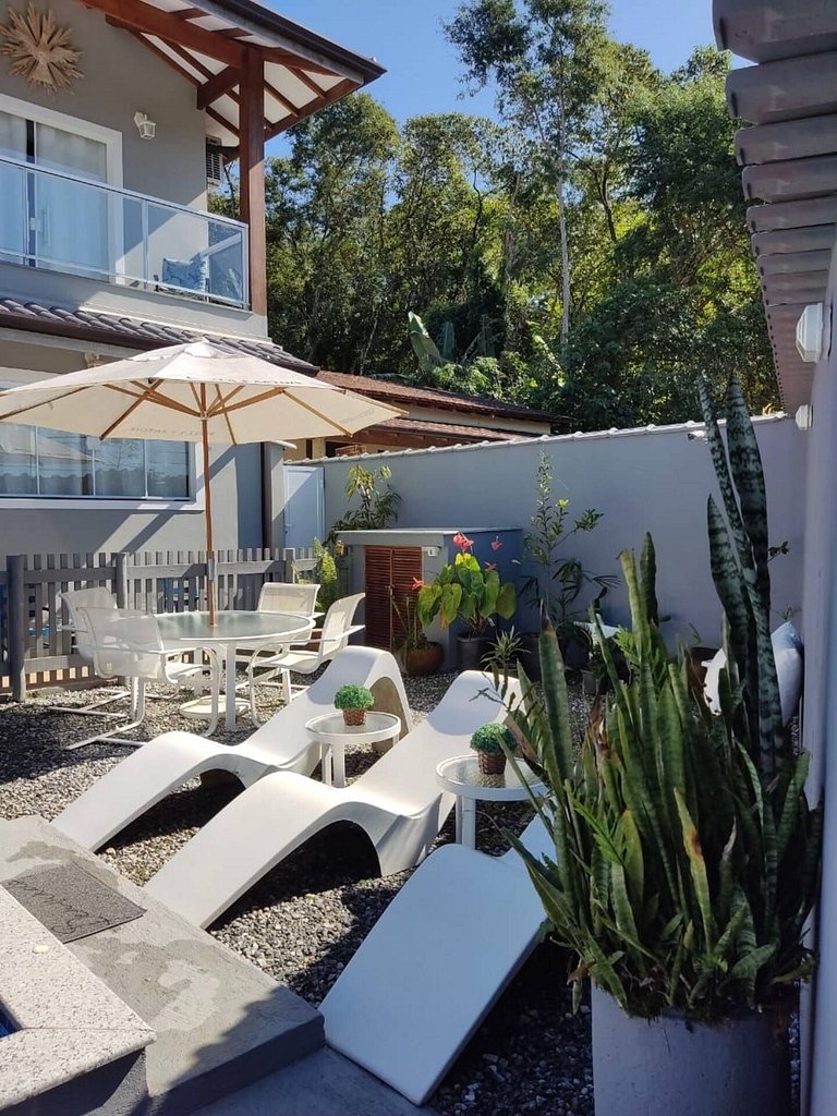 Casa Aconchego | Descanse na beira da piscina