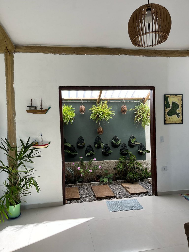 Casa Enseada | 3 dormitórios e localização perfeita