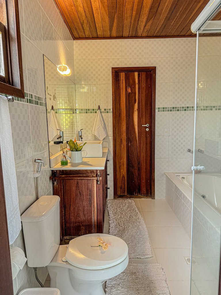 Suíte Hibisco: Refúgio Romântico em Paraty
