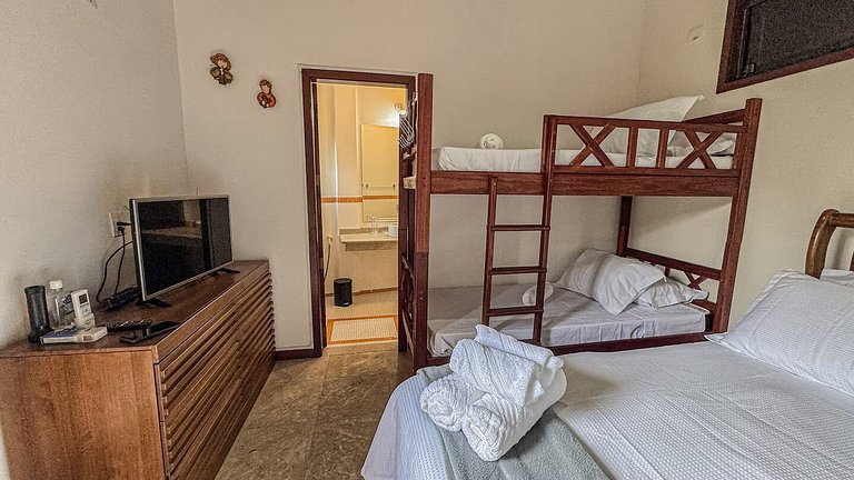Quinta Della Rosa: Casa com Piscina e Vista para o Mar