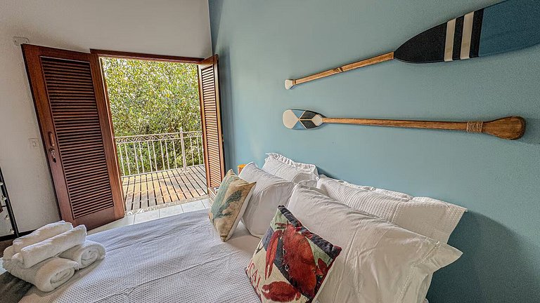 Quinta Della Rosa: Casa com Piscina e Vista para o Mar