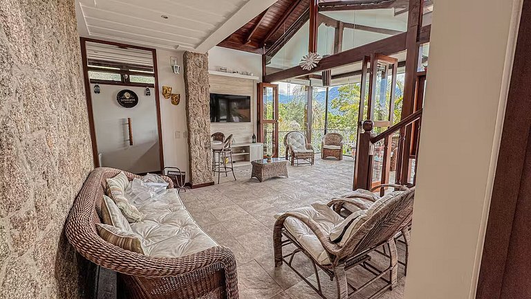 Quinta Della Rosa: Casa com Piscina e Vista para o Mar