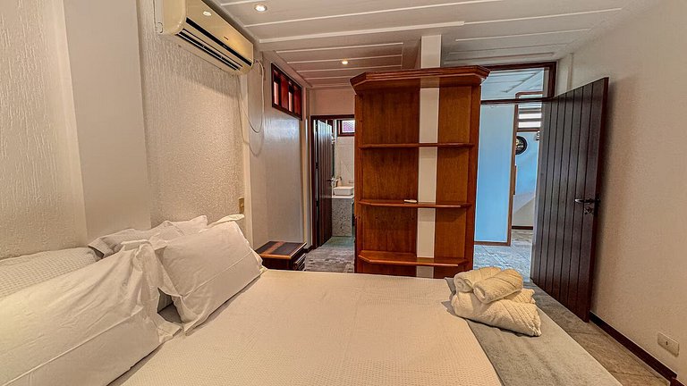 Quinta Della Rosa: Casa com Piscina e Vista para o Mar