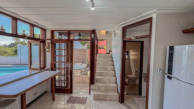Quinta Della Rosa: Casa com Piscina e Vista para o Mar