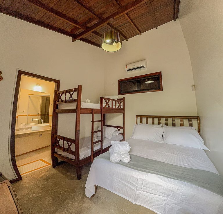 Quinta Della Rosa: Casa com Piscina e Vista para o Mar