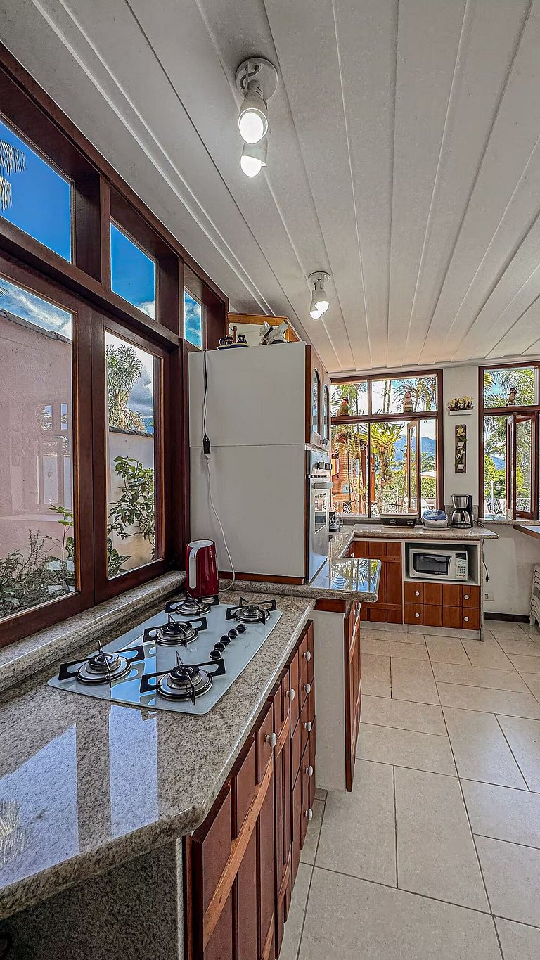 Quinta Della Rosa: Casa com Piscina e Vista para o Mar