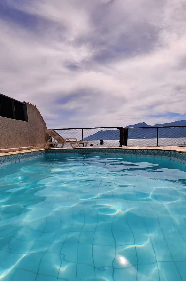 Casa Por-do-sol | Piscina, vista e pé na areia
