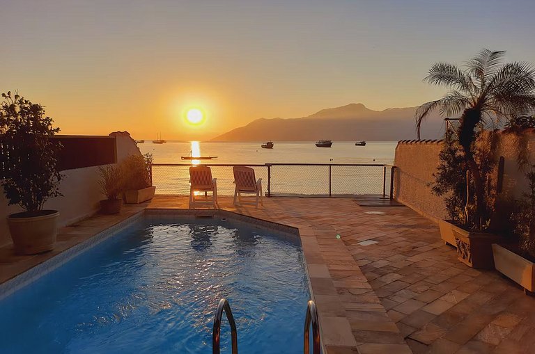 Casa Por-do-sol | Piscina, vista e pé na areia