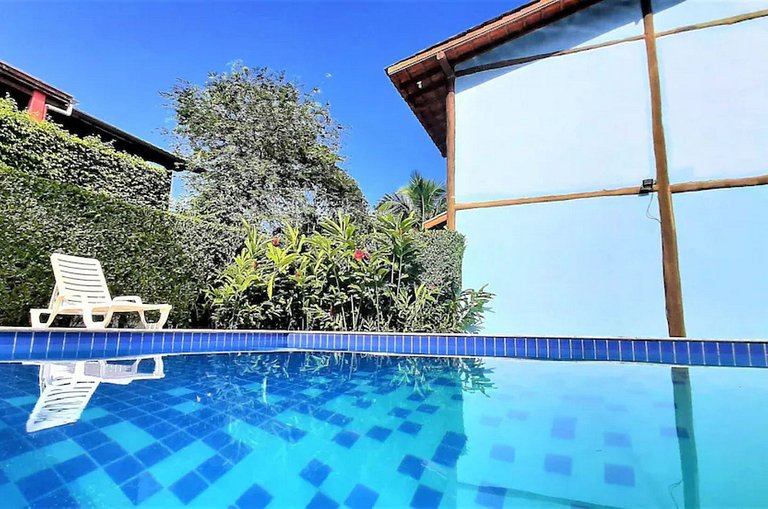 Flat Maresias | 2 dorms, cozinha e piscina em Maresias