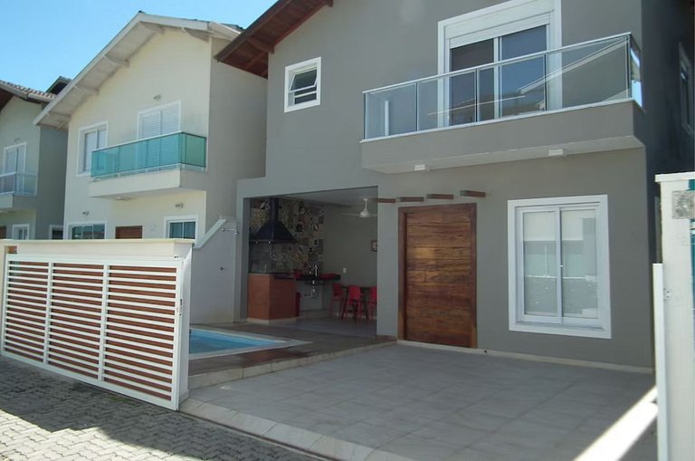 Vila dos Ypes | 3 dorms a 100 m da praia de Maresias!