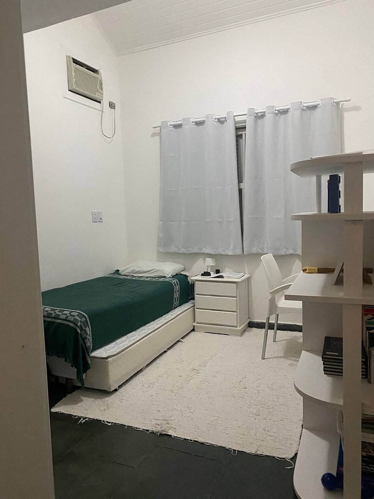 Casa temporada Maresias – 50m da praia e lazer completo