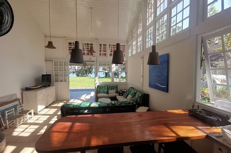 Rancho Pé na Areia: Casa com Jacuzzi e Vista para o Mar