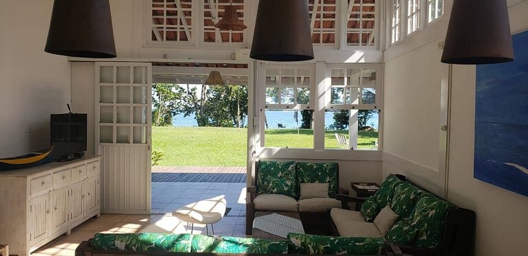Rancho Pé na Areia | Jacuzzi com vista para o mar