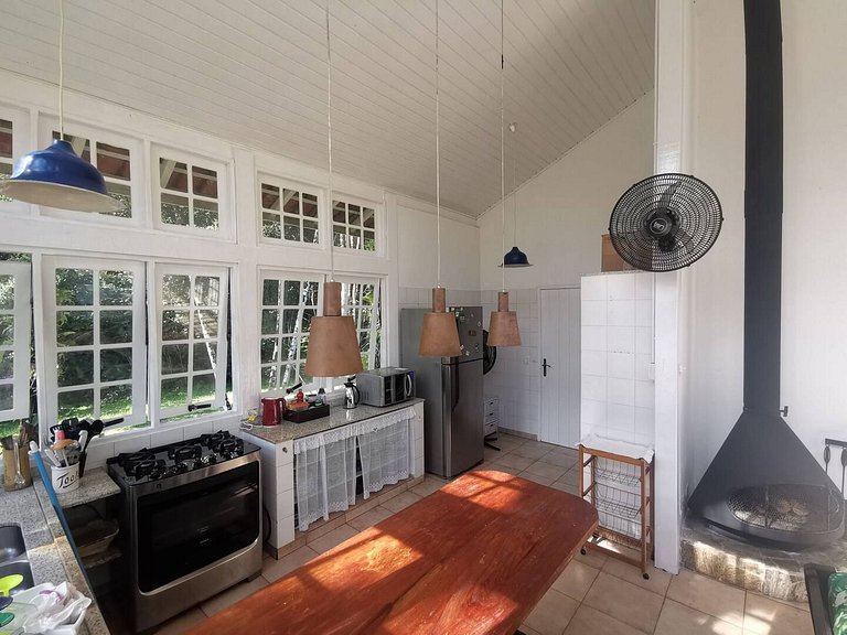Rancho Pé na Areia: Casa com Jacuzzi e Vista para o Mar