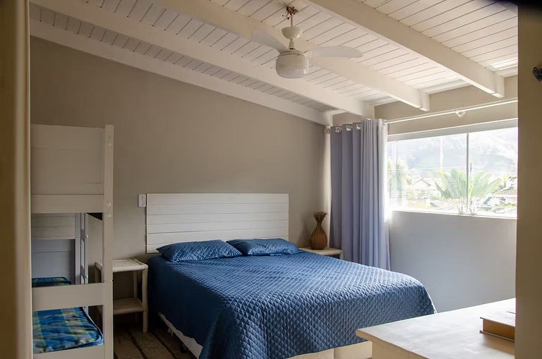 Vila dos Tiês | Casa incrível com 5 suítes e piscina