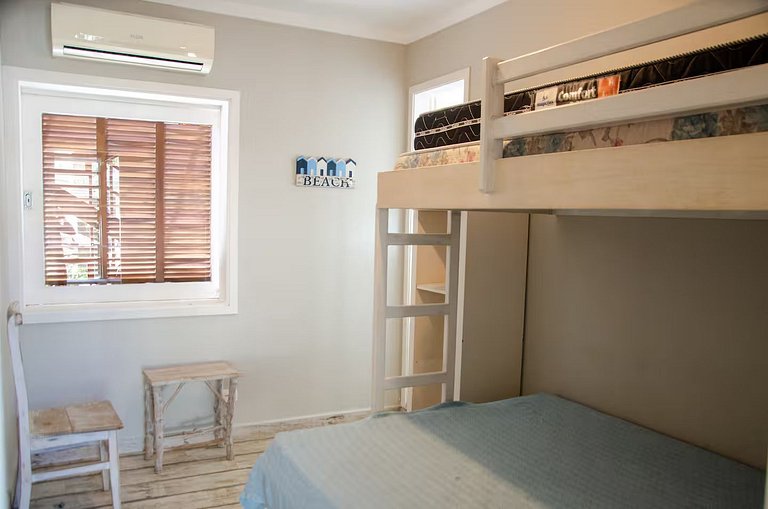 Vila dos Tiês | Casa incrível com 5 suítes e piscina