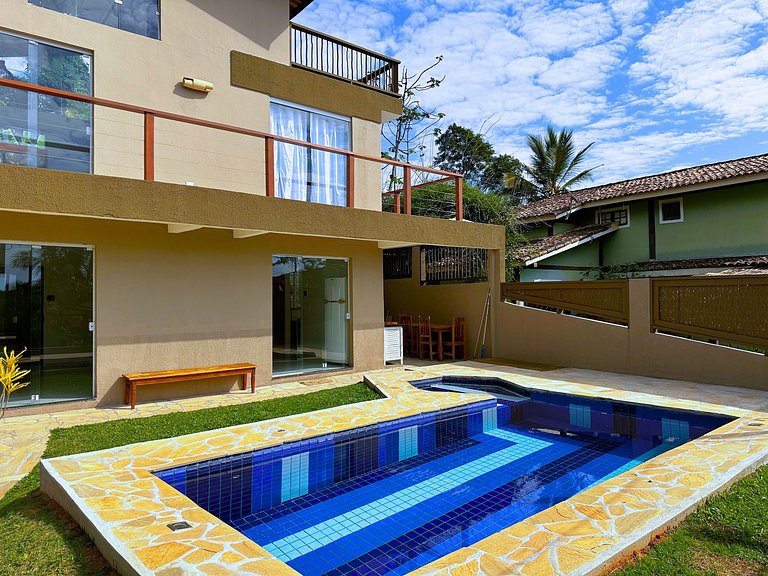 Refúgio do Sol | 4 suítes, piscina e churrasqueira