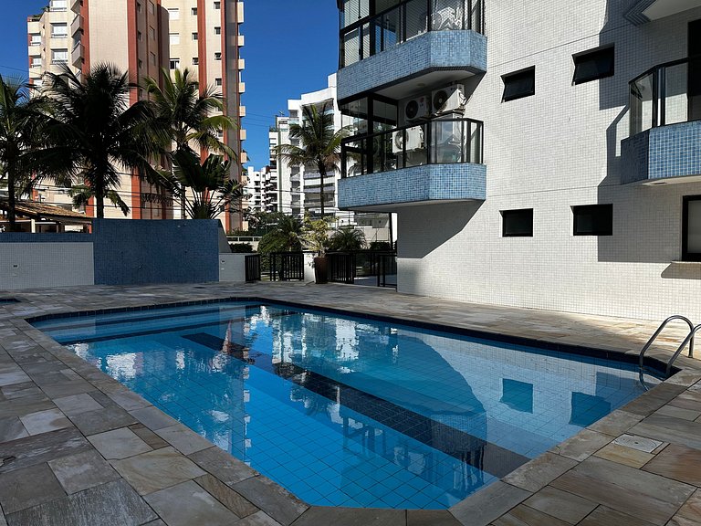 Apto 82 | 4 dorms a 450m da praia