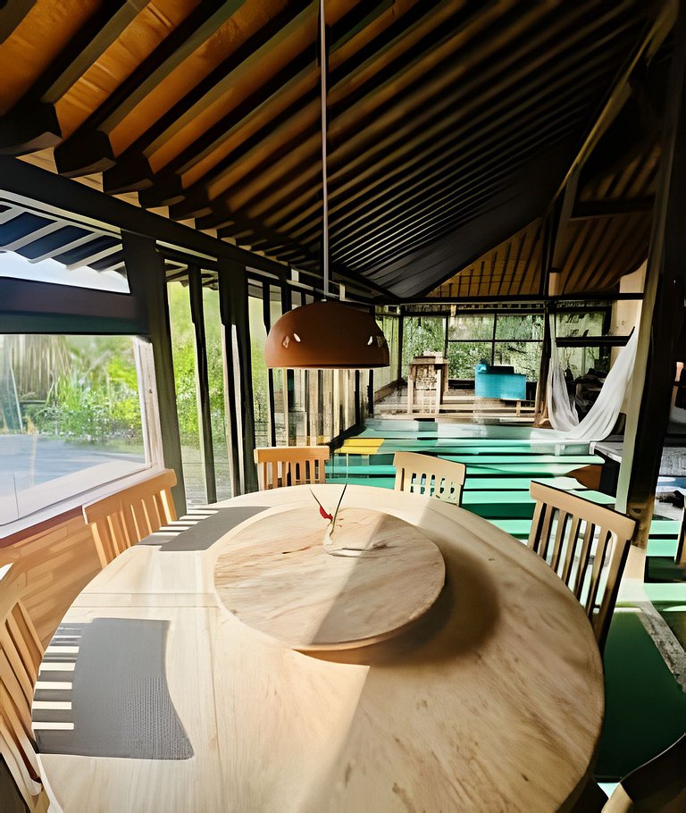 Casa Designer – Pé na areia na Praia da Feiticeira
