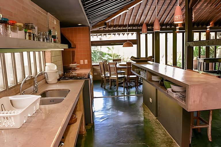 Casa Designer | Casa em condomínio pé na areia na Feiticeira