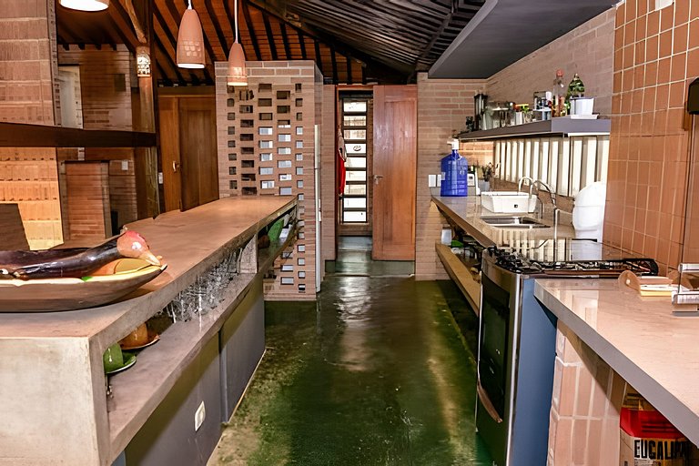 Casa Designer | Casa em condomínio pé na areia na Feiticeira