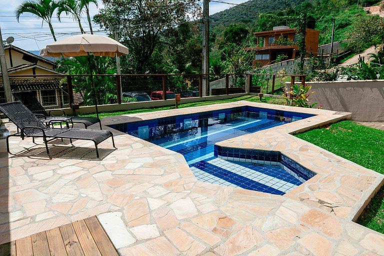 Refúgio do Sol – 4 suítes com piscina em Ilhabela