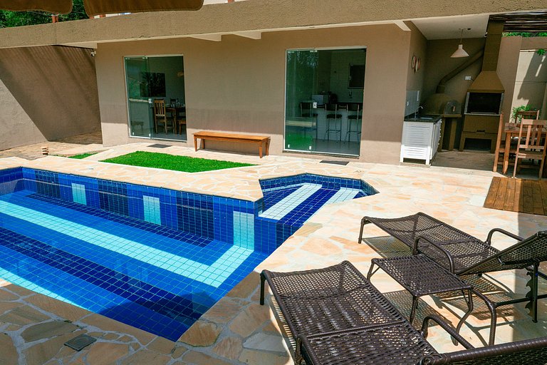 Refúgio do Sol – 4 suítes com piscina em Ilhabela