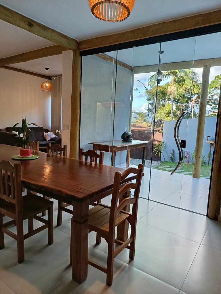 Casa Enseada – 3 dormitórios em Ilhabela