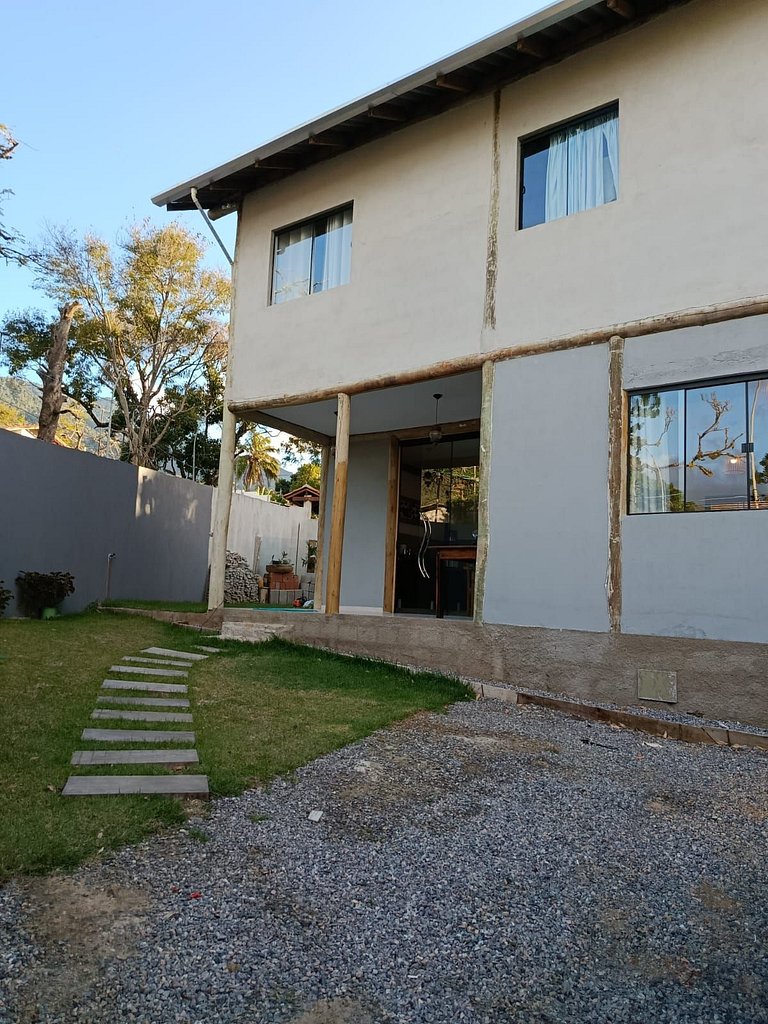 Casa Enseada – 3 dormitórios em Ilhabela