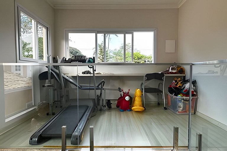 Portal da Olaria | Casa com piscina a 200m da praia