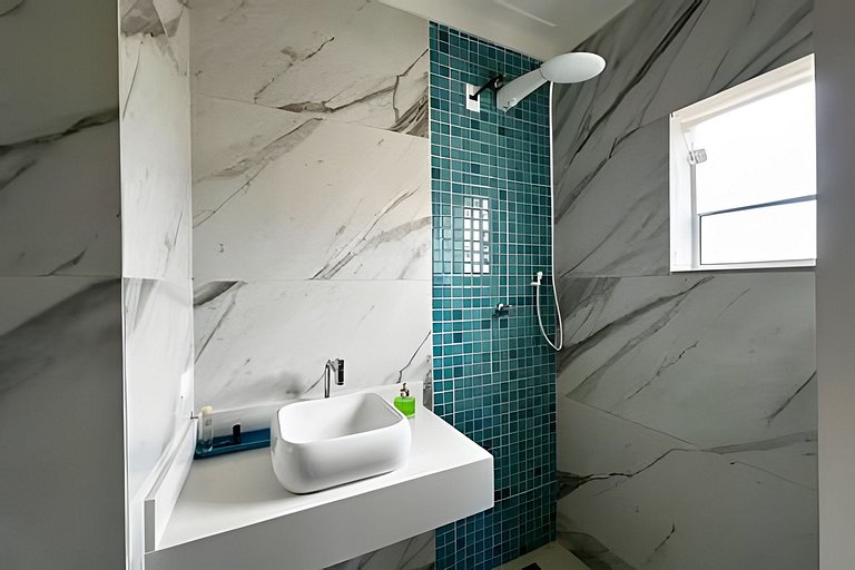 Portal da Olaria | Casa com piscina a 200m da praia